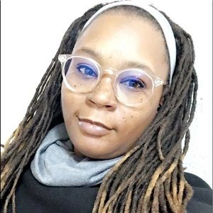 Meet your Posher, Lakisha